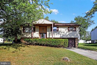 1935 Jody Ln, Carlisle, PA 17013
