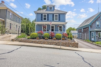 28 Davis St, Plymouth, MA 02360