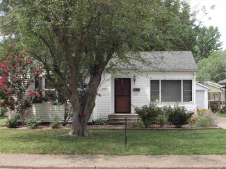 1517 S Saint James Blvd, Evansville, IN 47714