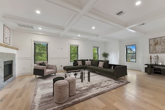 126 Central St Unit 2, Somerville, MA 02145