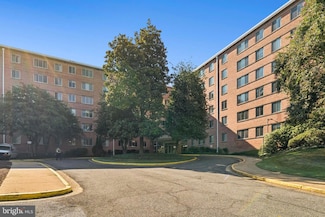 3000 Spout Run Pkwy Unit D405, Arlington, VA 22201