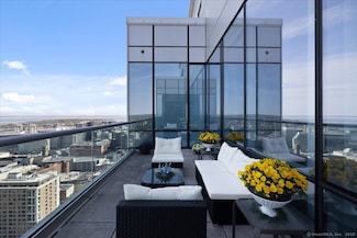 1 Broad St Unit PHD5, Stamford, CT 06901