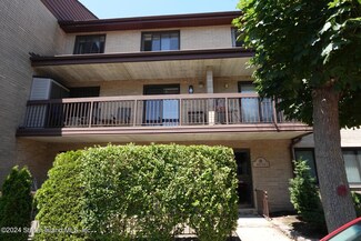 18 Kathy Place Unit 2A, Staten Island, NY 10314