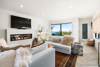 435 S Sierra Ave Unit 114, Solana Beach, CA 92075