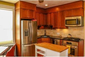 9 Glover St Unit 2, Salem, MA 01970