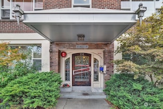 214 Summit Ave E Unit 308, Seattle, WA 98102