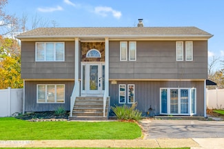 621 Illinois Ave, Brick, NJ 08724