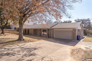 6420 Ellsworth Rd, Fort Smith, AR 72903