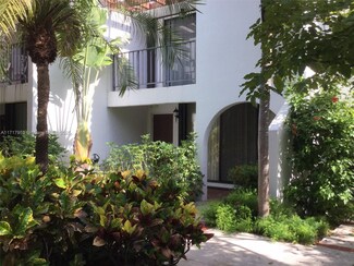 265 Grapetree Dr Unit 103, Key Biscayne, FL 33149