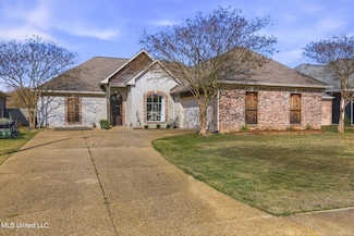 313 Red Cedar Dr, Brandon, MS 39047