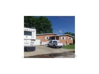 386 Lincoln Dr, Mineral Wells, WV 26150