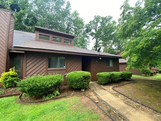 219 Rock Knoll Dr, Greenwood, SC 29649