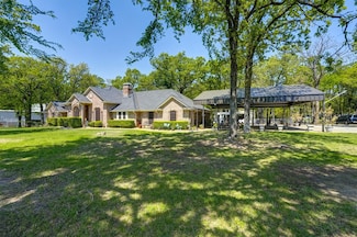 360 Lanier Rd, Seagoville, TX 75159
