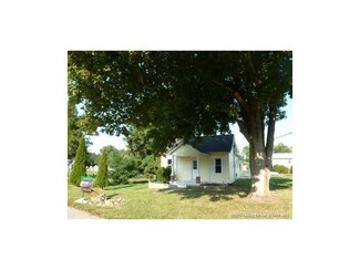 5610 First Cross St, Floyds Knobs, IN 47119