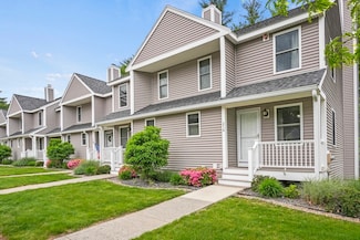 214 Bayberry Hill Ln, Leominster, MA 01453