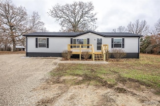 25305 Ranch Dr, Lebanon, MO 65536