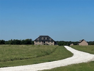 5676 County Road 206, Grandview, TX 76050