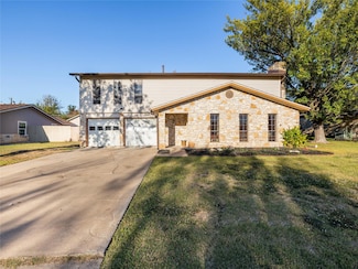 2104 Donna Dr, Taylor, TX 76574