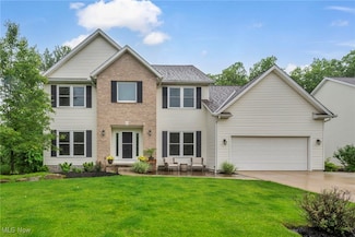17360 Woodlawn Ct, Strongsville, OH 44149