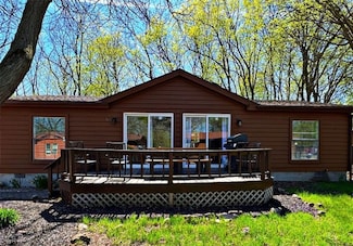 170 Sandcastle Dr, Put-In-bay, OH 43456