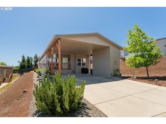 301 Deschutes Ln, Roseburg, OR 97471