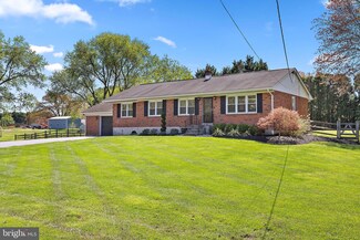 9 Lyric Dr, Newark, DE 19702