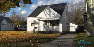1724 Barrows St, Toledo, OH 43613
