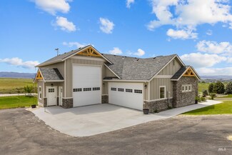 17285 Maple River Ct, Caldwell, ID 83607