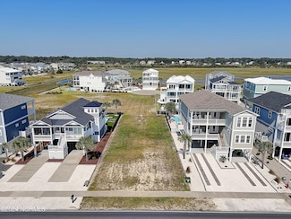 251 E 2nd St, Ocean Isle Beach, NC 28469