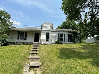 218 Lock St, Cincinnati, OH 45215