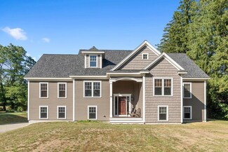10 Congress St, Salisbury, MA 01952