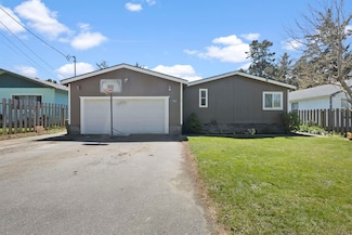 1255 Murphy Ave, Crescent City, CA 95531