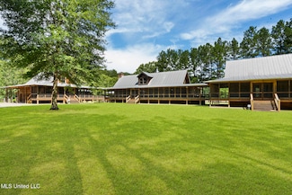 1163 John Amacker Rd, Poplarville, MS 39470