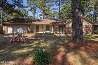 3432 Dundee Ln, Jackson, MS 39212