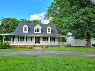 261 Long Rd, Saluda, SC 29138