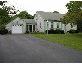 41 River Rd, Mattapoisett, MA 02739
