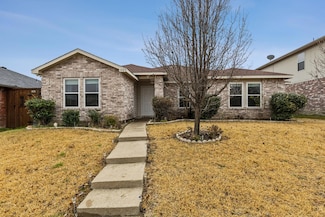 1523 Stewart Dr, Rockwall, TX 75032