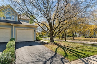 1246 Tennyson Ln Unit 608, Naperville, IL 60540