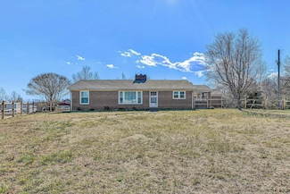 4015 White House Rd, Moneta, VA 24121