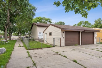 3094 23rd St S, Fargo, ND 58103