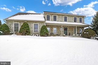 5075 Goldens Path, York, PA 17408