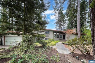 590 Ridge View Dr, Sequim, WA 98382