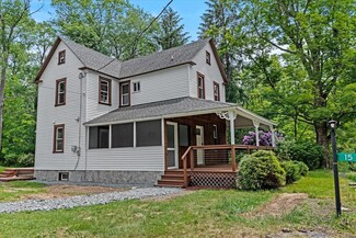 15 Locust Ridge Rd, Pocono Lake, PA 18347