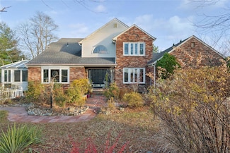 1 Kohut St, Pomona, NY 10970