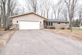 7202 Wall St, Schofield, WI 54476