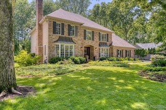 1412 Sherwood Ln, Geneva, IL 60134