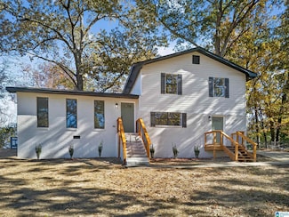 407 Panola Ct, Anniston, AL 36206