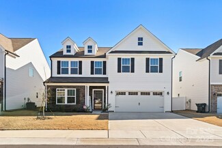 838 Foxglove Ln, York, SC 29745