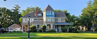 102 N View St, Aurora, IL 60506