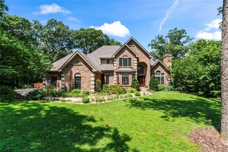 3 Hobie Cat Ct, Defiance, MO 63341